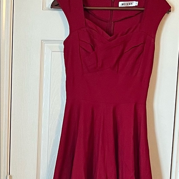 Muxxn Boutique Cocktail dress - Picture 3 of 15